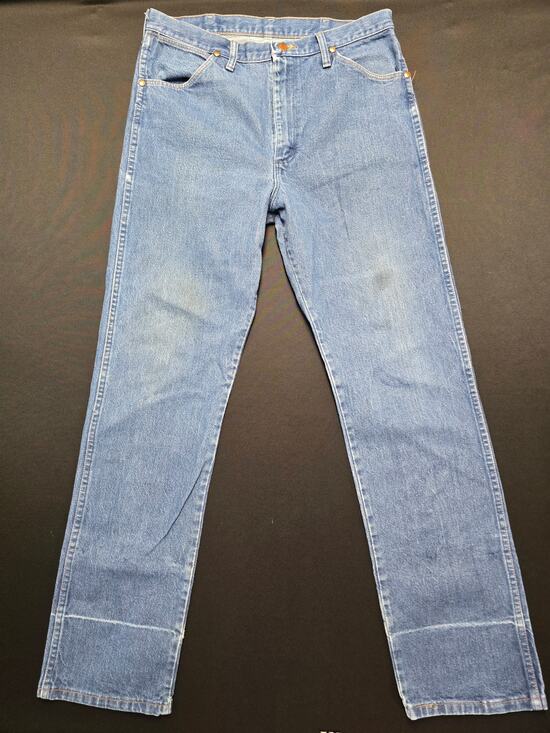Wrangler Other - Wrangler Mens 35x34 Blue Denim Jeans Relaxed Fit Straight Leg 100% Cotton